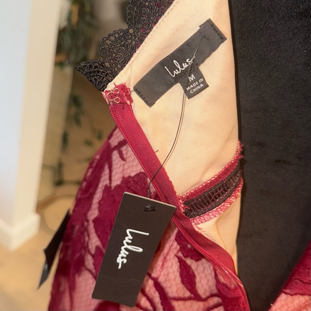 Lulus Alluring Dream Burgundy Floral Mesh Lace Trumpet Midi Dress Red - Size M - Picture 6 of 10
